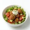 Falafel Salat mit Tahini-Joghurt-Dressing von ehab Catering