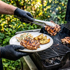 Hähnchenkeule ohne Knochen gegerlillt von ehab catering