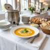 Möhren-Orangen-Ingwer-Suppe mit Kokosmilch von ehab catering